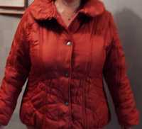 Куртка женская  евро размер 44 осень-зима кирпичного цвета,простёгана.