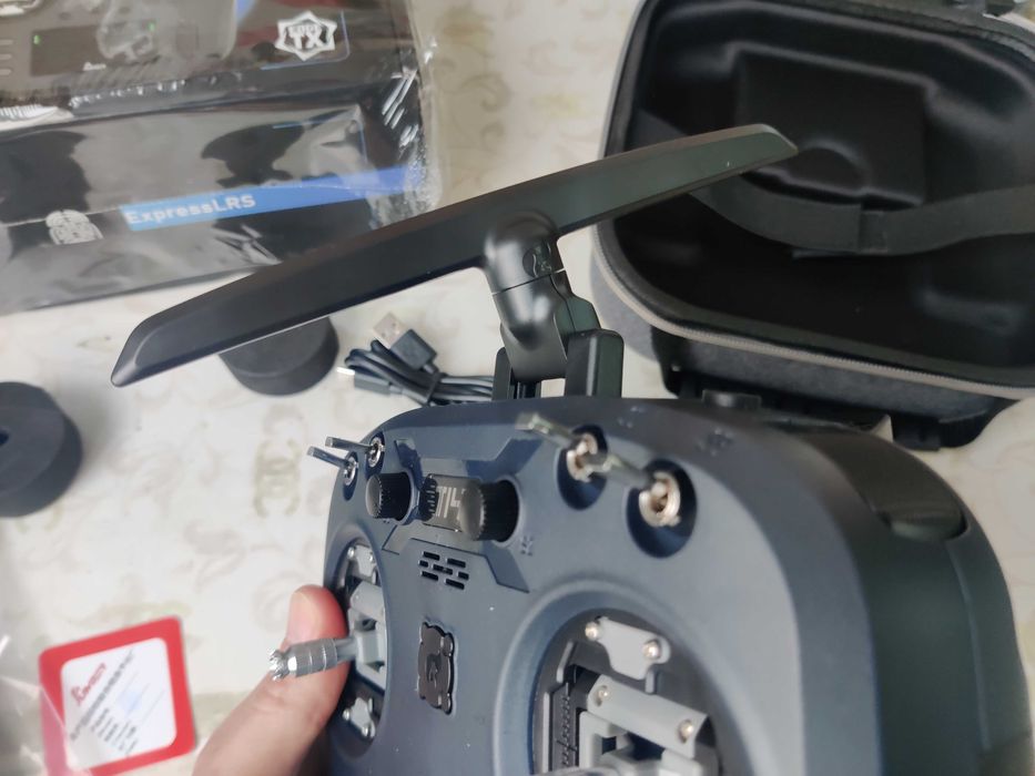 Апаратура Jumper T14 HALL Sensor ELRS 2.4 EdgeTX пульт симулятор FPV