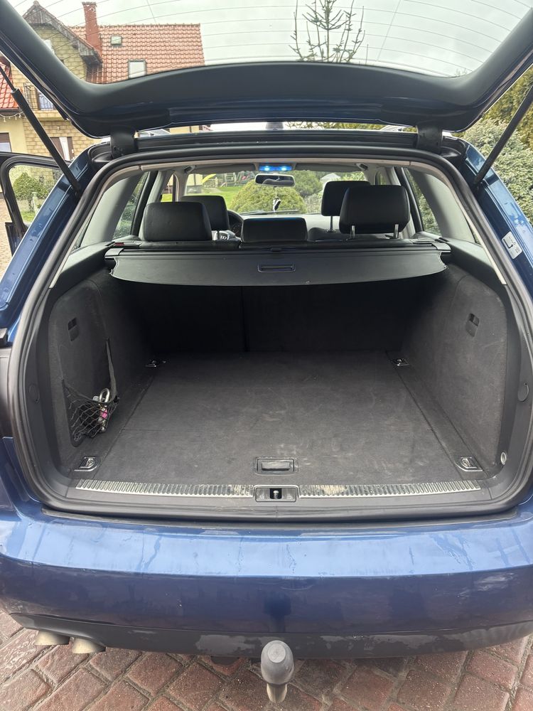Sprzedam Audi a4b7 2.0tdi  140km