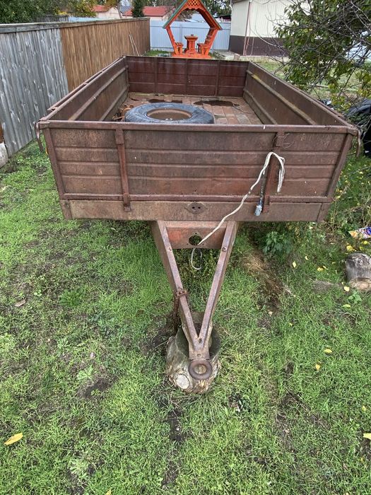 Тракторний причіп