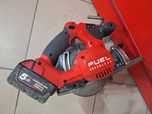 Pilarka Piła tarczowa Milwaukee M18 CCS55 ładowarka aku 5.0Ah torba