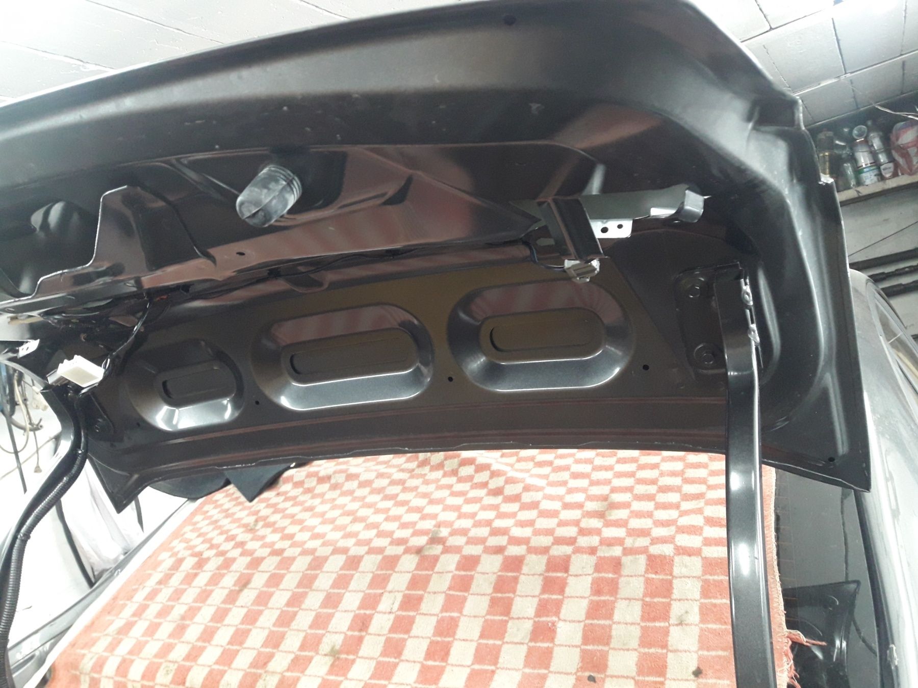 Разборка Ford Fiesta крышка багажника
