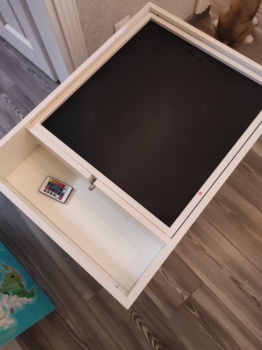 Столик дитячий зі стульчиком.