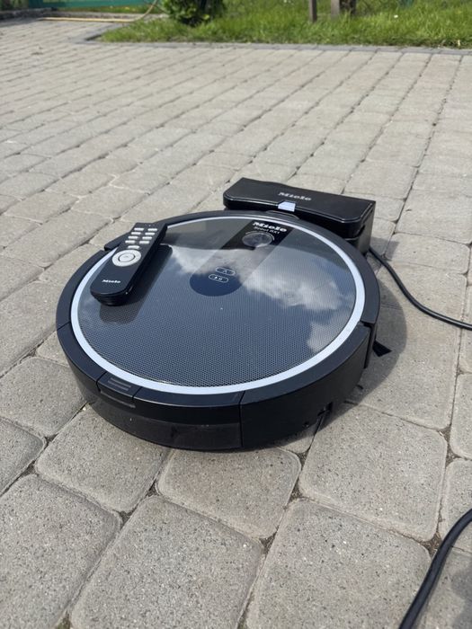 Роботпилосос Miele Scout RX1 пилосос miele