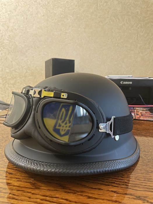 Продам новый шлем «каска» для мотоциклистов
