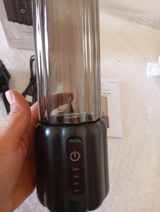 Nowy, przenośny blender Cokunst - idealny na koktajle w podróży!