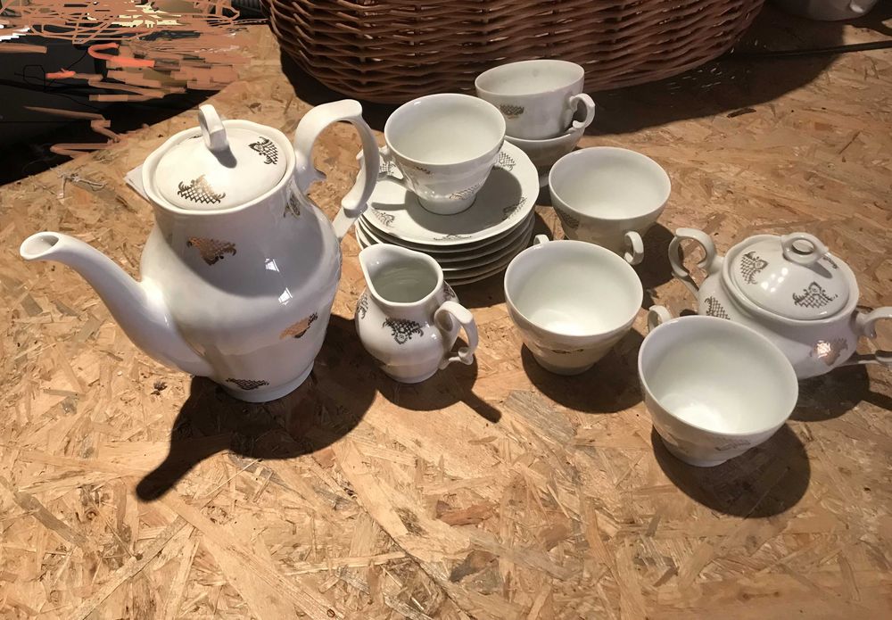 Ćmielów komplet sześciosobowy - srebrny wzór na białym tle