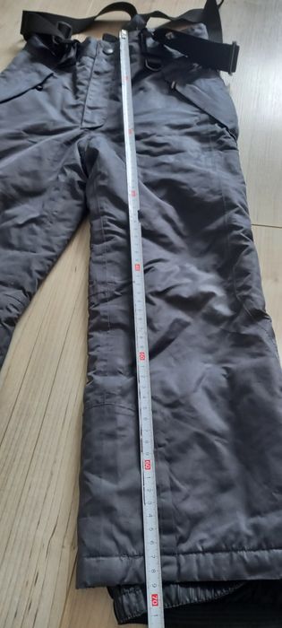 Sprzedam zimowe spodnie śniegowce chlopiece r.110/116