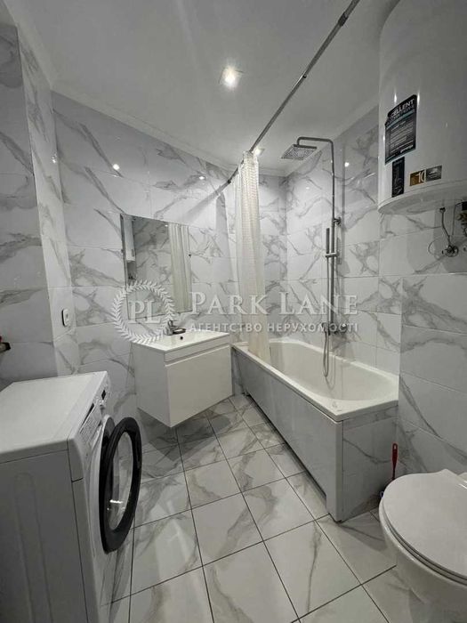 Оболонь Продаж 1к квартири з ремонтом 40 кв м Лук’яненка Левка 13а