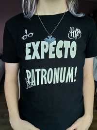 Czarny t-shirt expecto patronum sinsay