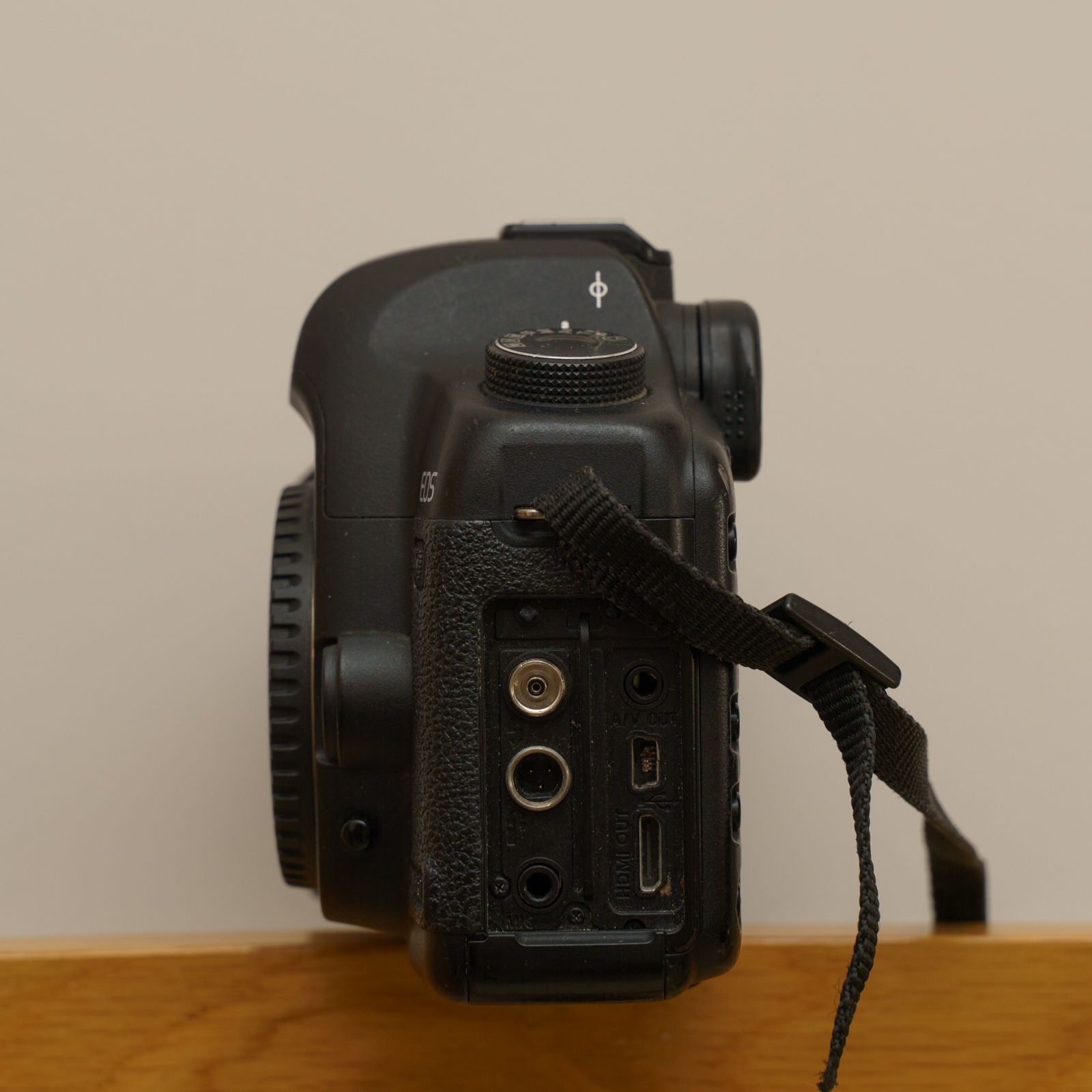 Canon 5D mk II (5d mk2, 105k disparos)