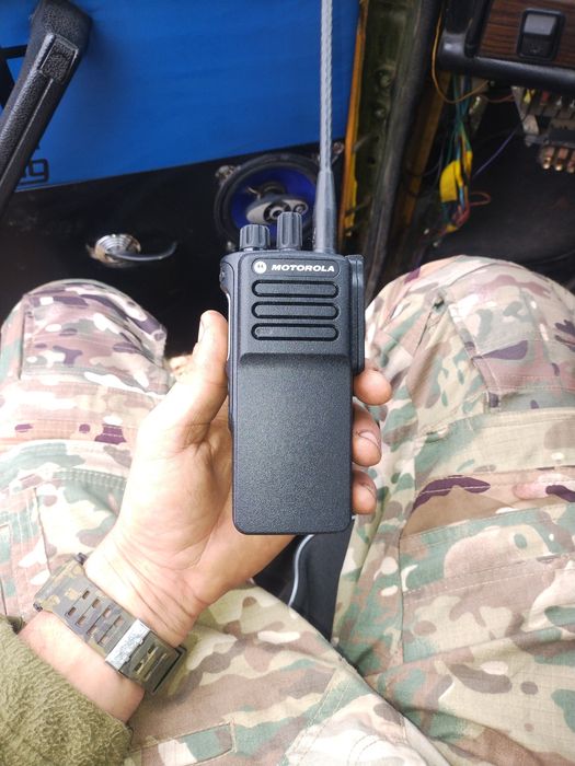Продам рацию motorola DP 4400 e