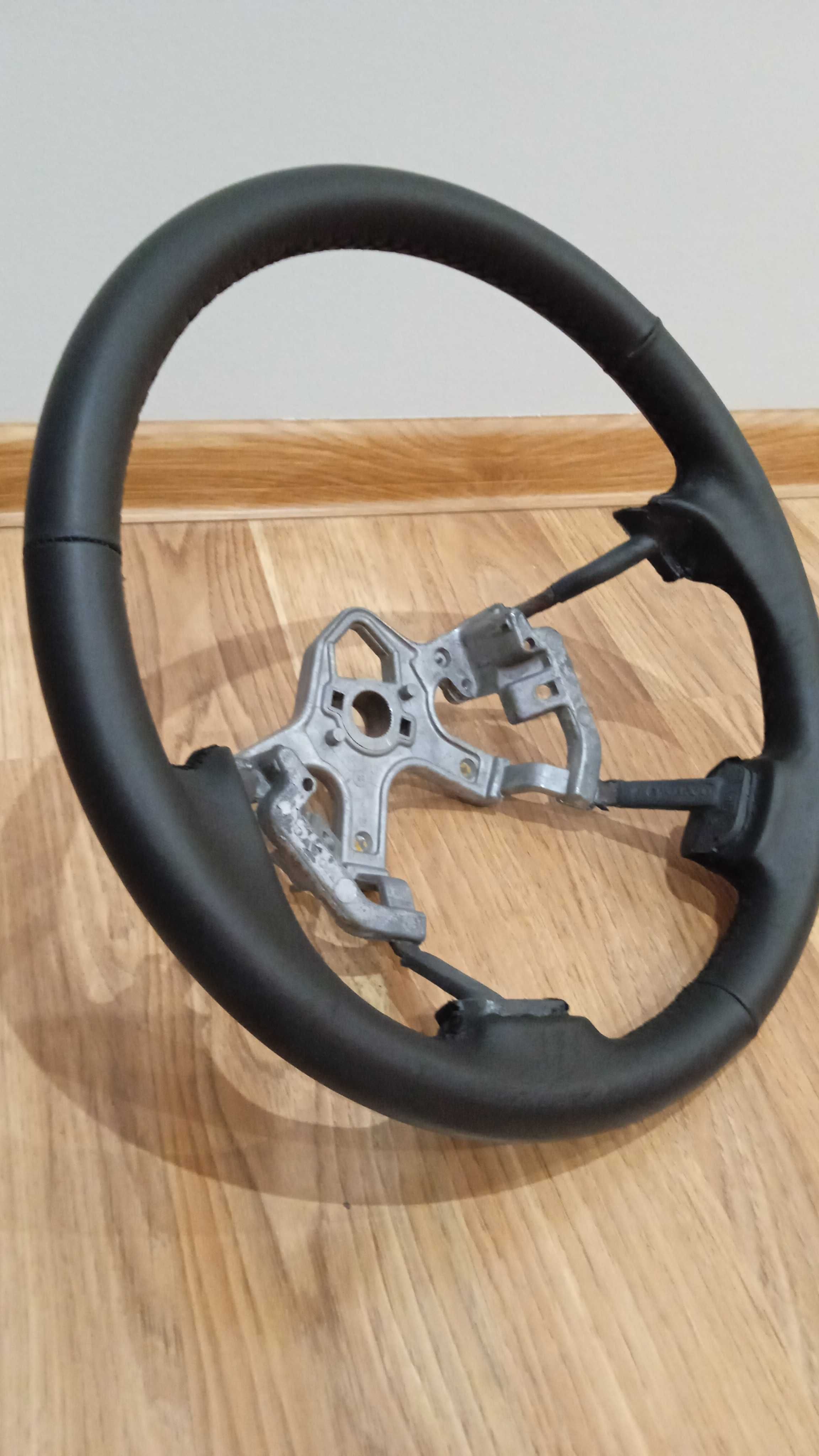 kierownica VOLVO V70, XC70, S60