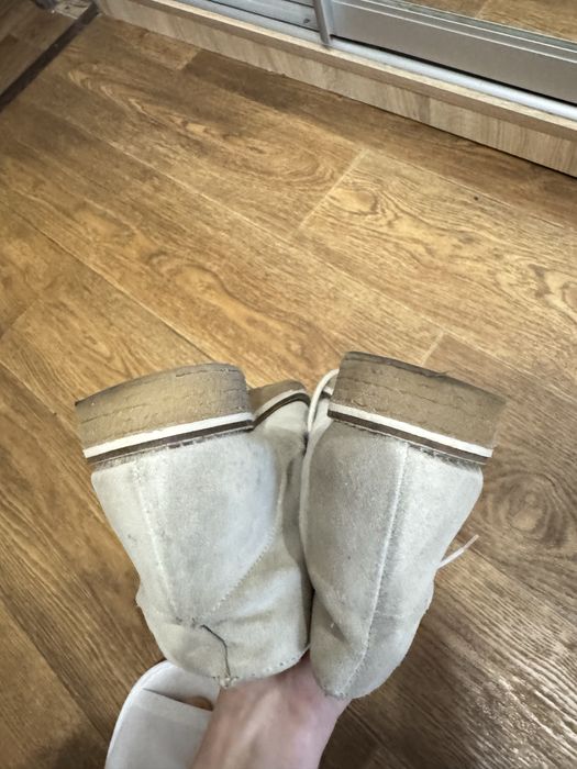 Замшеві ботинки дуже гарні,весна -літо