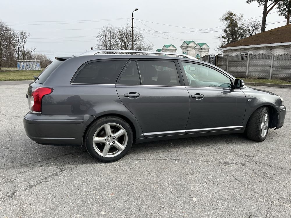 Toyota avensis 2007рік, в гарному стані по кузову