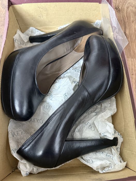 Buty czarne roz 38 RYłKO