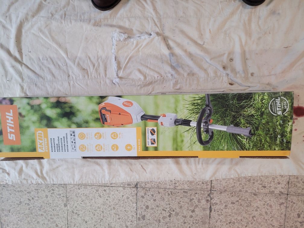 Sprzedam kombi motor akumulatorowy stihl KMA 80r