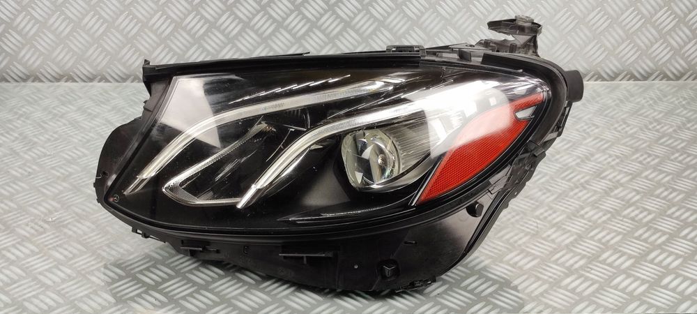 2139068106 reflektor lampa lewy przód MERCEDES W213 E LED HIGH PERFORMANCE