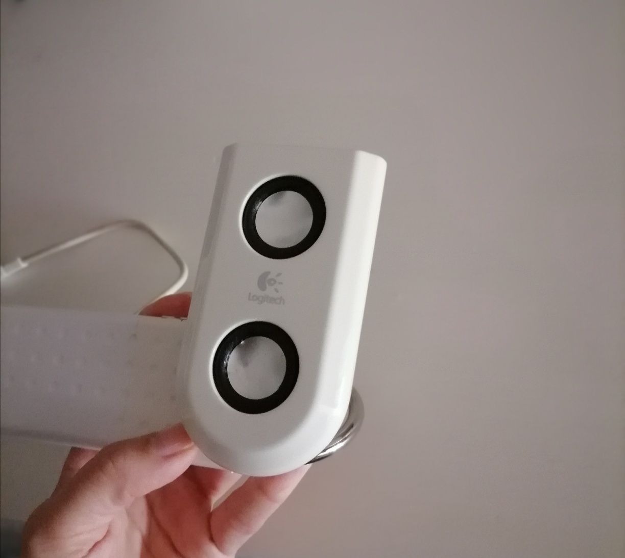 Colunas Logitech pilhas