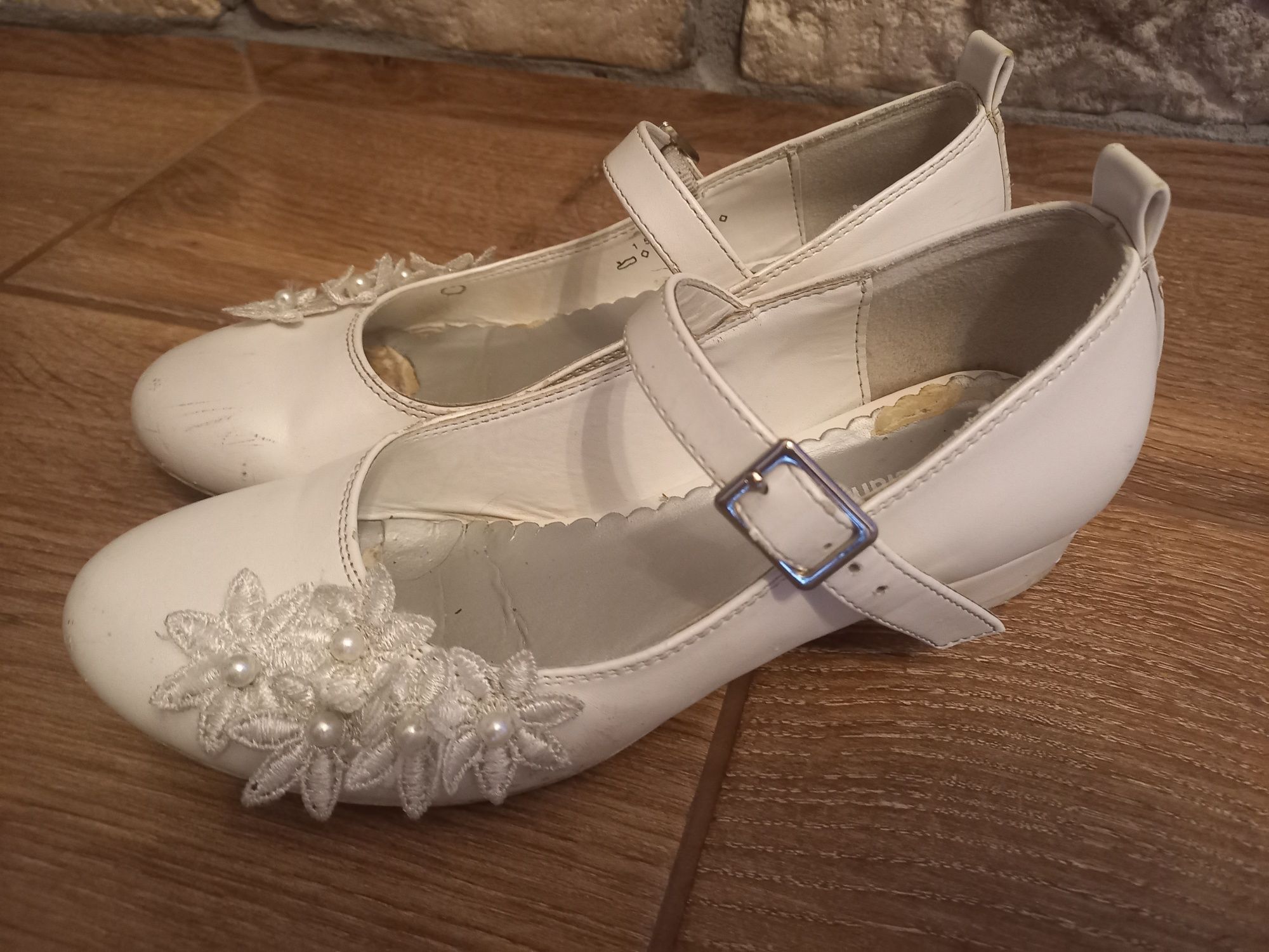 Buty komunijne rozm 34