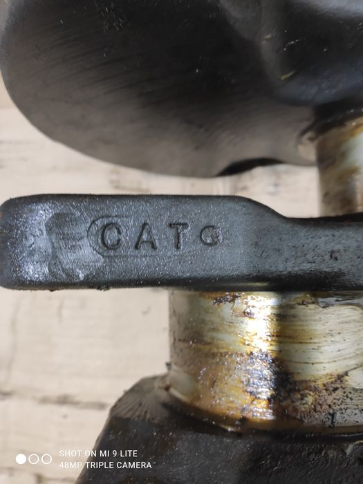 Колінвал CAT c9 c15 б/у в гарному стані оригінал