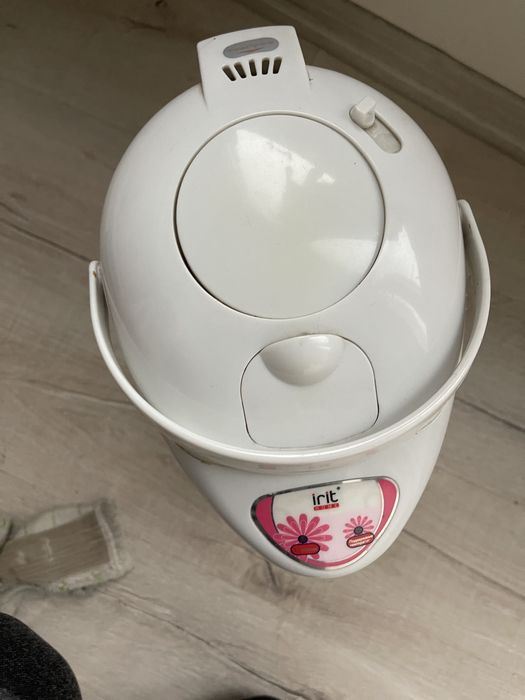 електричний термос