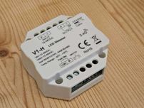 V1-H Ściemniacz instalacji LED 12-48V DC 8A 2.4GHz