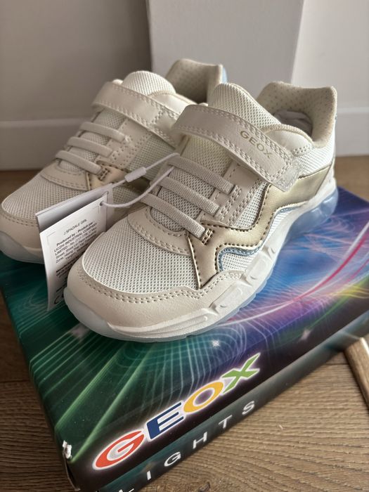 Geox sneakersy nowe 30