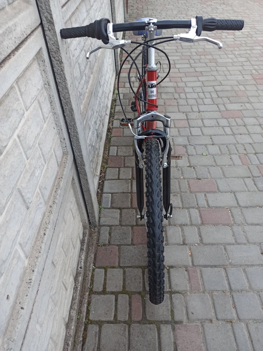 Продам горный велосипед, размер колес 24