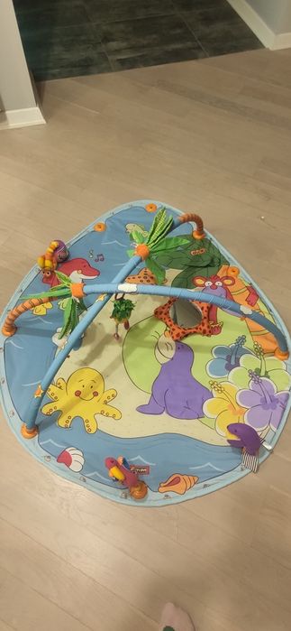 Розвиваючий килимок фірми Tiny Love