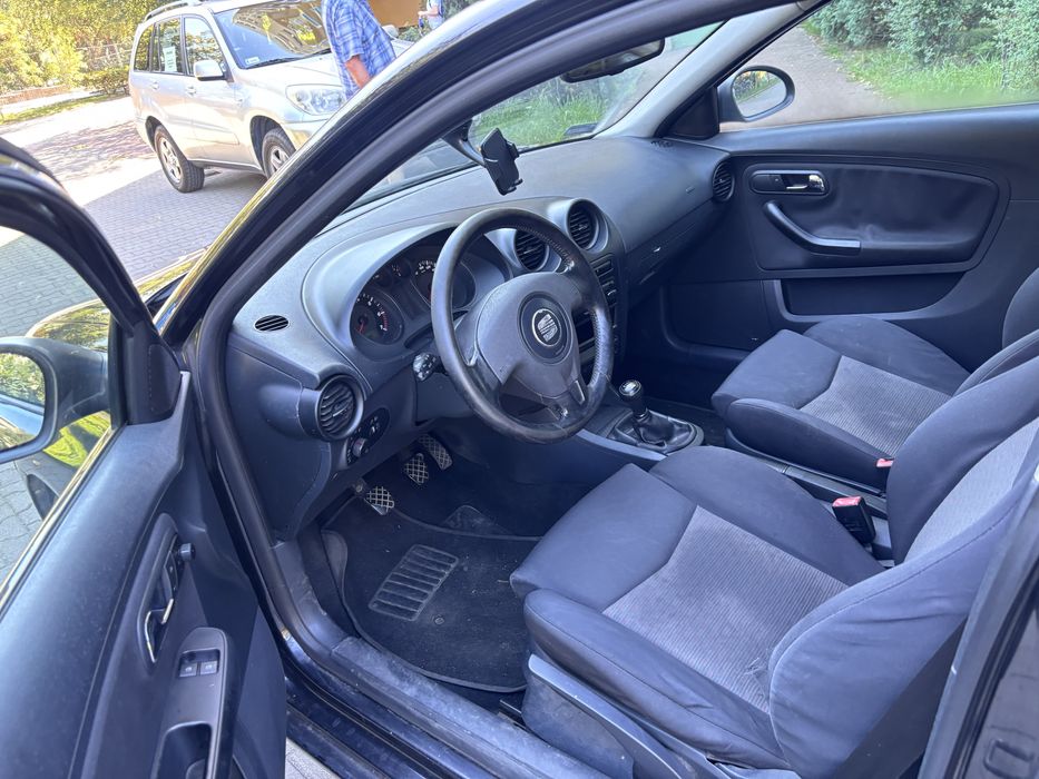 Seat Ibiza III 2003r 1.4 75km Alu- klima - szyber- grzane fotele