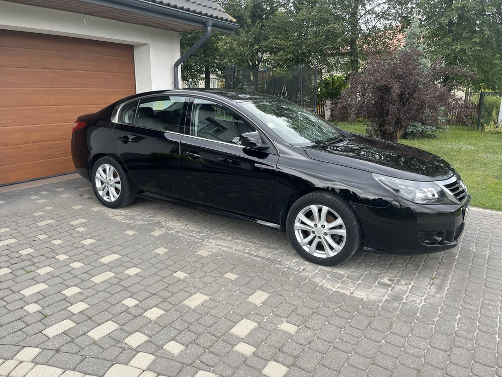Renault Latitude/2.0/Bogate wyposażenie/Klimatronik/Pół-skóra !!!