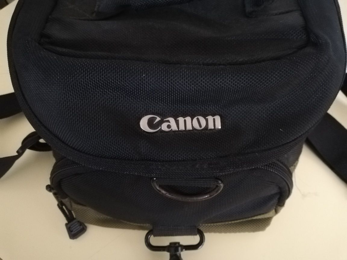 Máquina Fotográfica Canon - 1000D + Mala