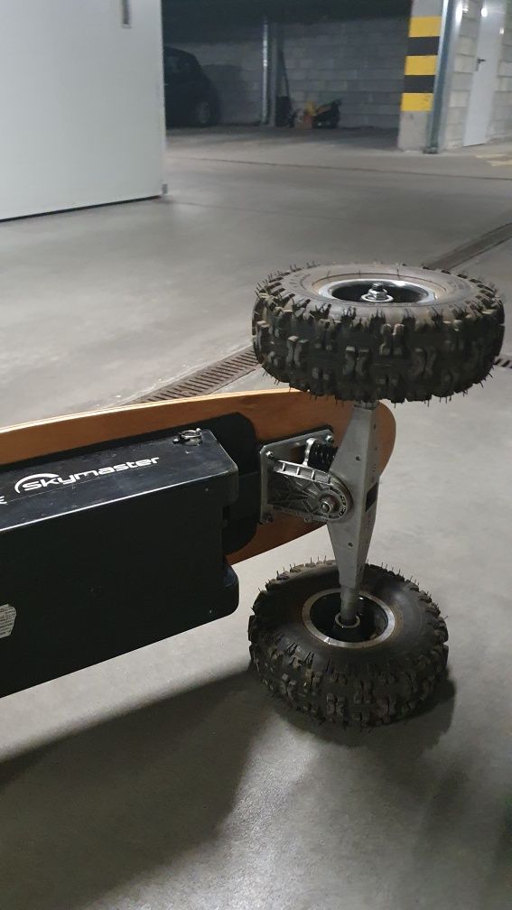 Electric skateboard skate mountain board deskorolka elektryczna