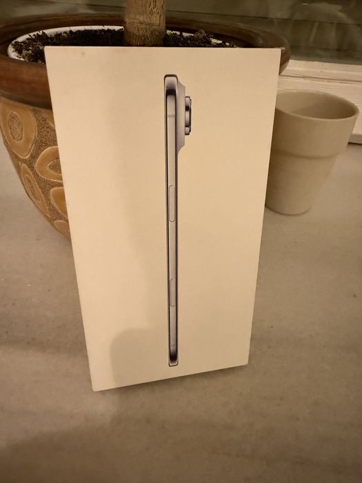 Iphone 17 air 256gb sky blue новый официальный год гарантия 1030$