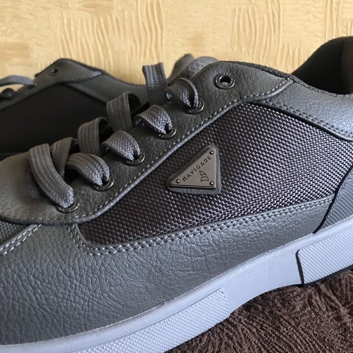 Кроссовки мужские ботинки серые