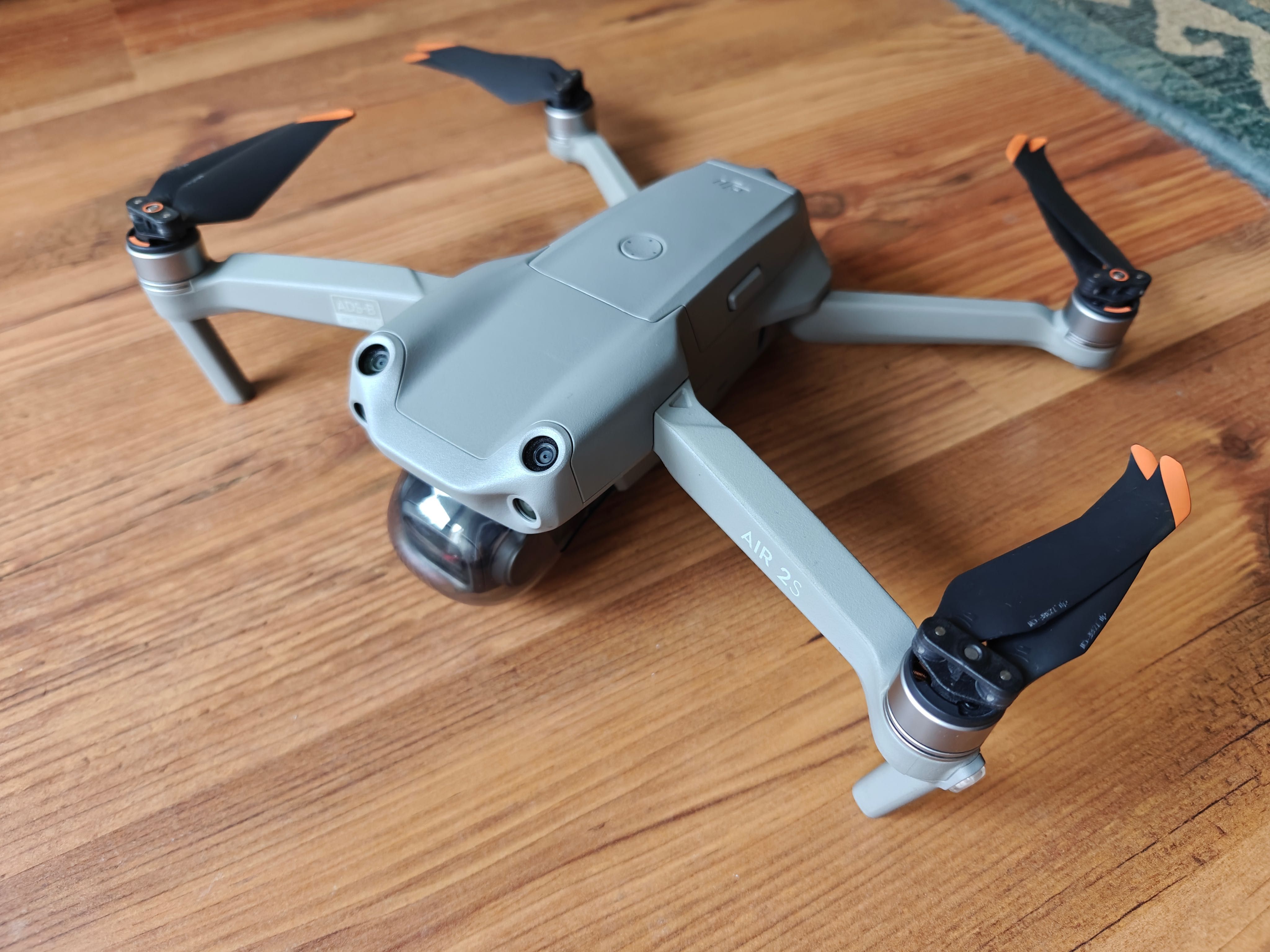 Dron DJI Mavic Air 2s Fly More Combo