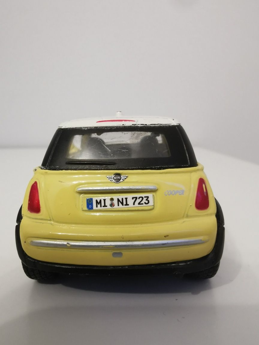 Maisto Model Autko Mini Cooper skala 1/36