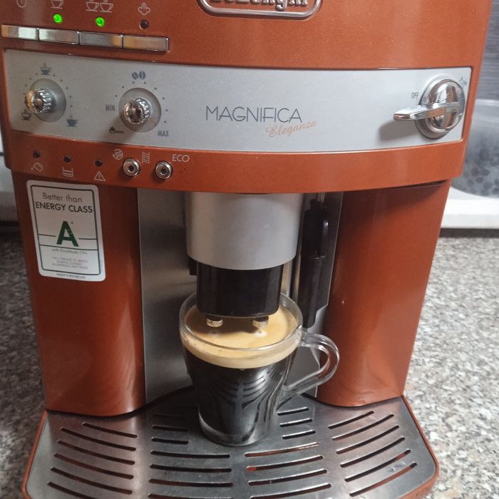 Delonghi MAGNIFIKA! Оригінальний невеликий пробіг 21091 ч.з Німеччини