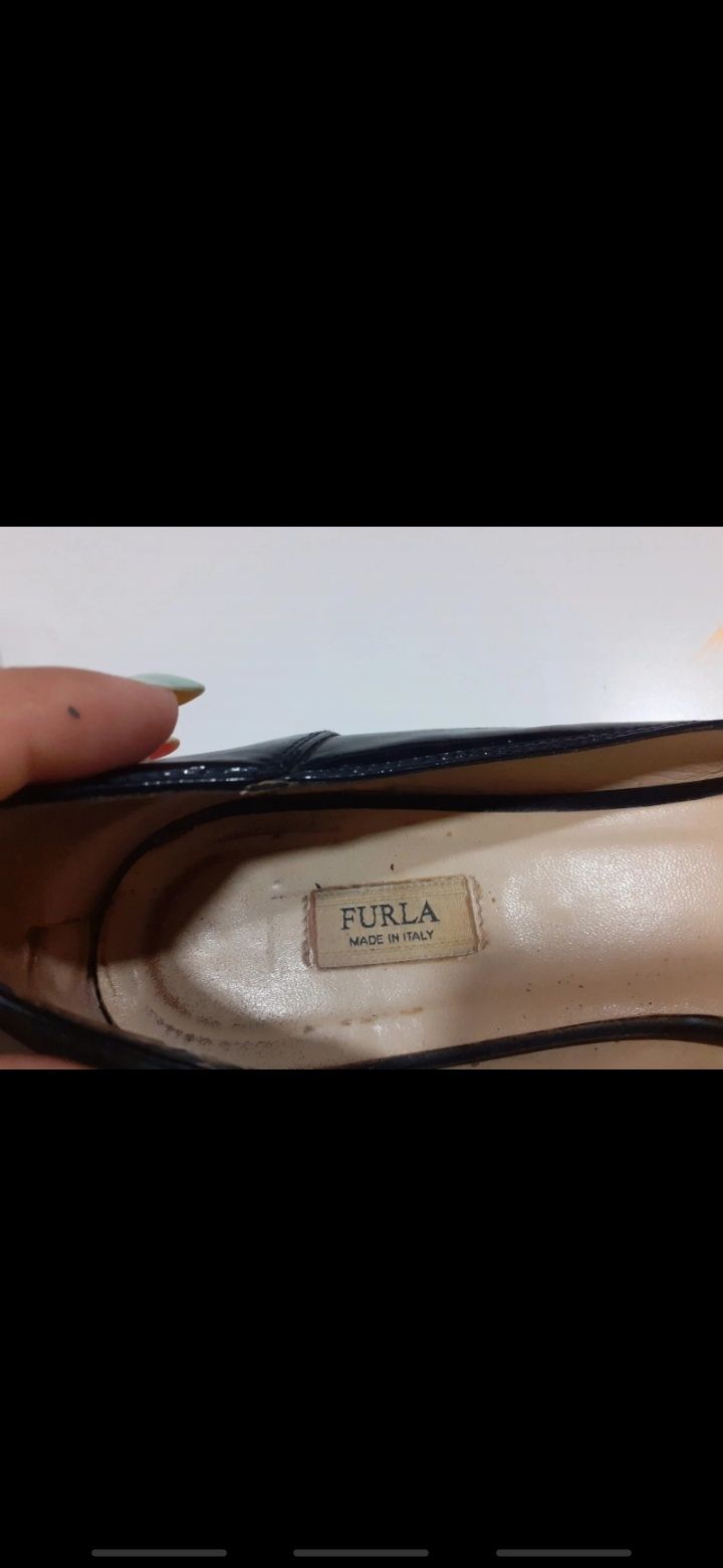 Sapatos pretos Furla