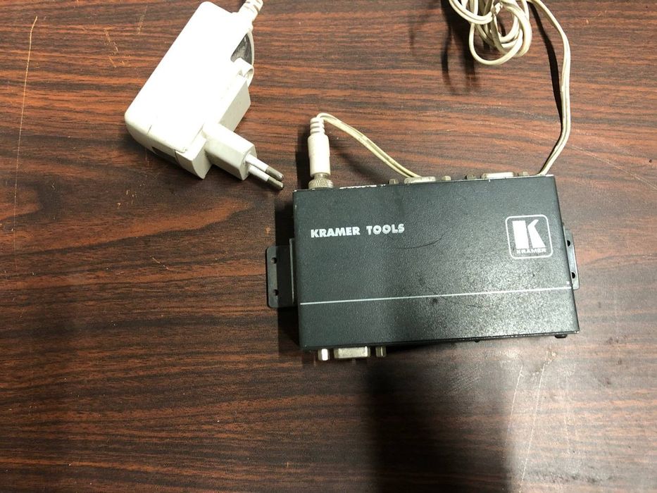 Високоякісний підсилювач-розподільник Kramer VP-200K