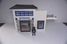 Playmobile 922 Komisariat policji z lotniskiem na Helikopter Playmobil