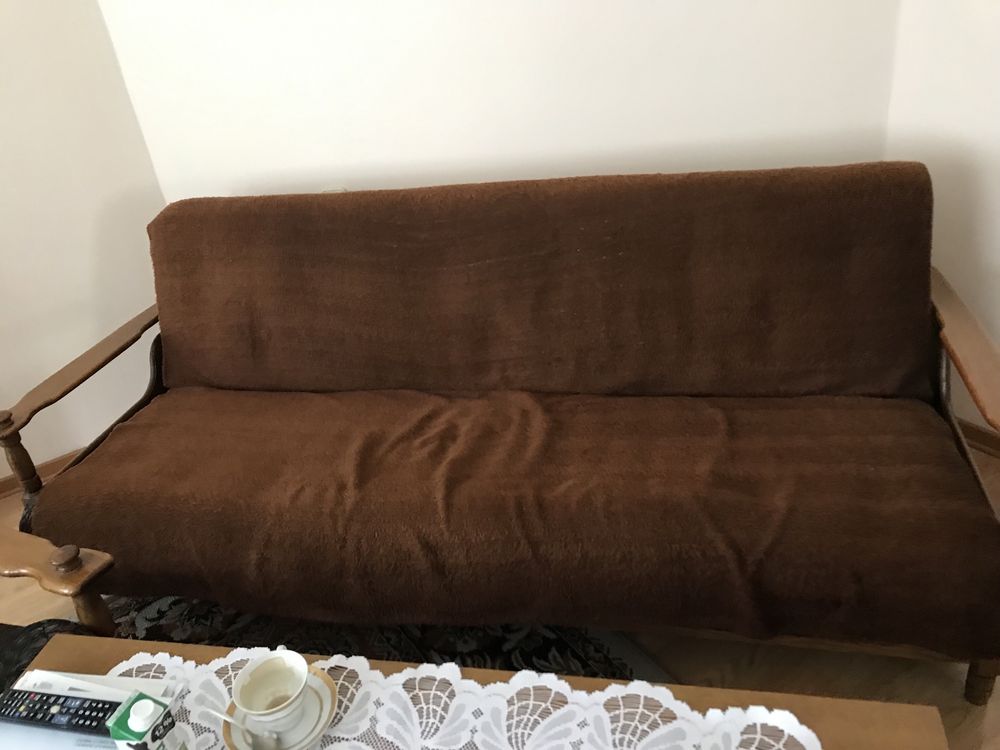 Kpl mebli swarzędzkich - 2 fotele + tapczan
