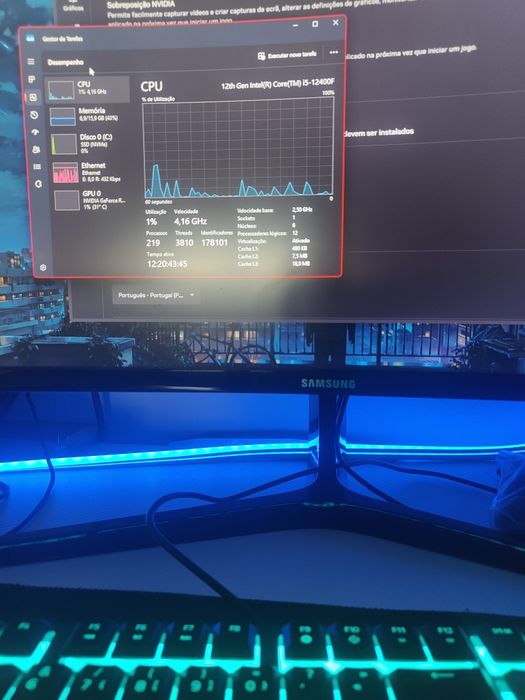 Vendo ou Troco PC Gaming com monitor, teclado e rato