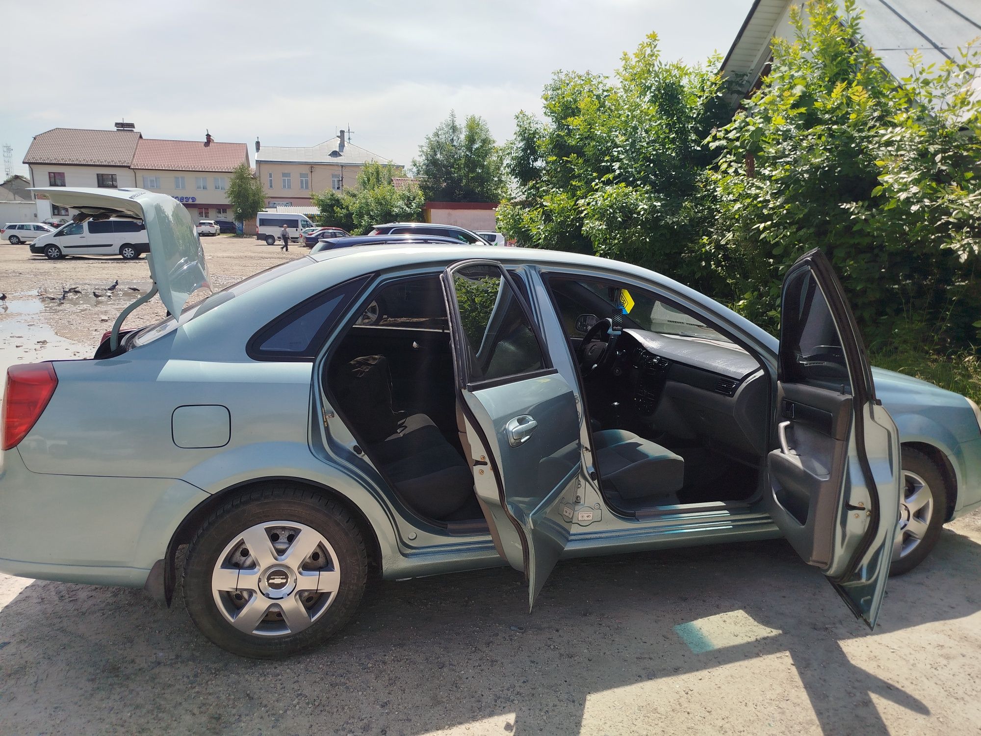 Продам Chevrolet Lacetti.   380985817967 (Роман)