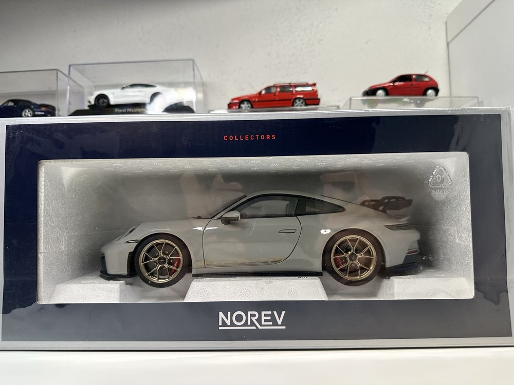 Porsche 911 GT3 1:18 Norev (minichamps,autoart, minichamps,solido)
