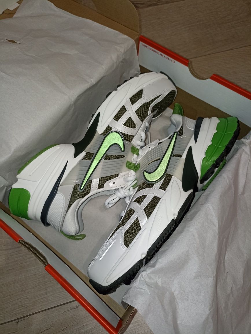 Кросівки Nike V2K Run [HG9603-300]