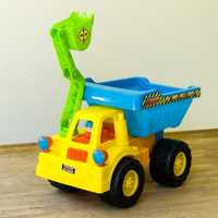 Brinquedos - camião, carrinho de mão, balde e pá