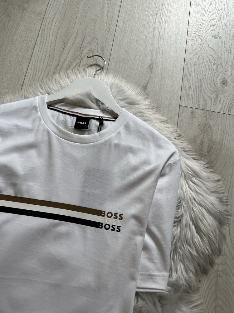 Нова біла футболка Hugo Boss, S, M, L, XL