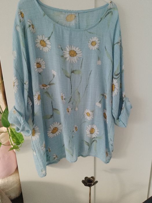 Bluzka włoska L z motywem kwiatowym